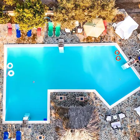 Royal Club - Aqua Poolside Bliss