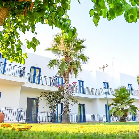 Hotel Royal Club - Aqua Poolside Bliss Manolas