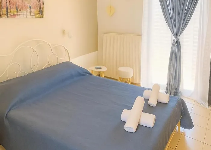 Royal Club - Aqua Poolside Bliss Hotell 2*